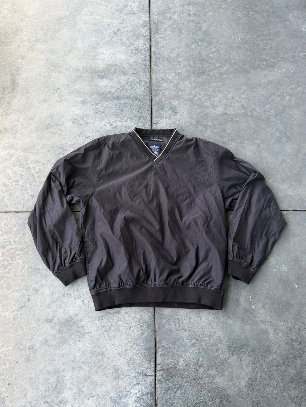 Devon & Jones Men's Black V-Neck Windbreaker Pullover Jacket